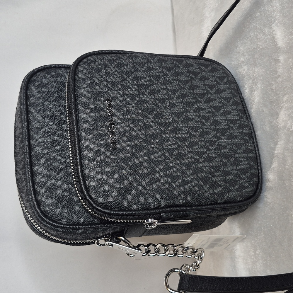 Michael Kors Jet Set Travel Black Chain Crossbody Bag (UNISEX) - Picture 4 of 16